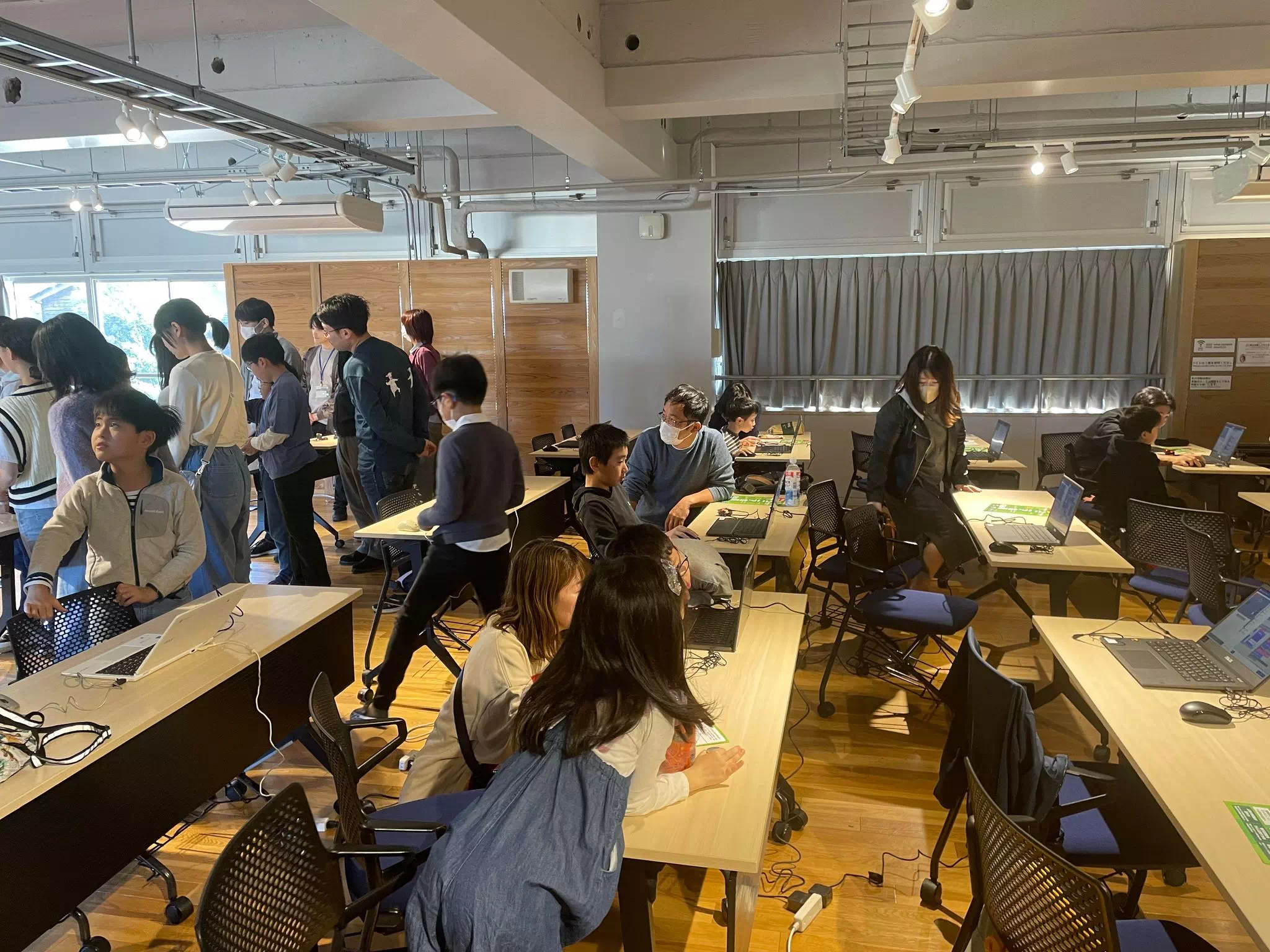 大会の様子の画像